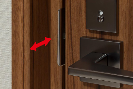 オフセット式ドア